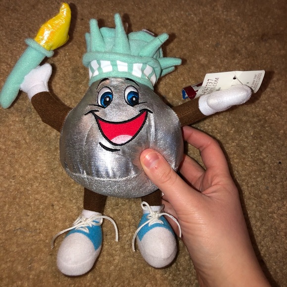 Hersey kiss Statue of Liberty stuff animal - Picture 1 of 2
